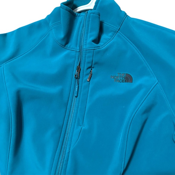 The NorthFace Turquoise Apex Bionic Jacket - Picture 4 of 5